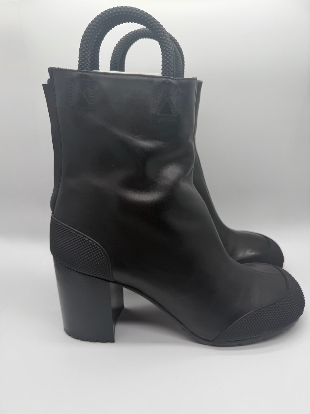 Random Identities Women’s Black Leather Block Heel Ankle Boots